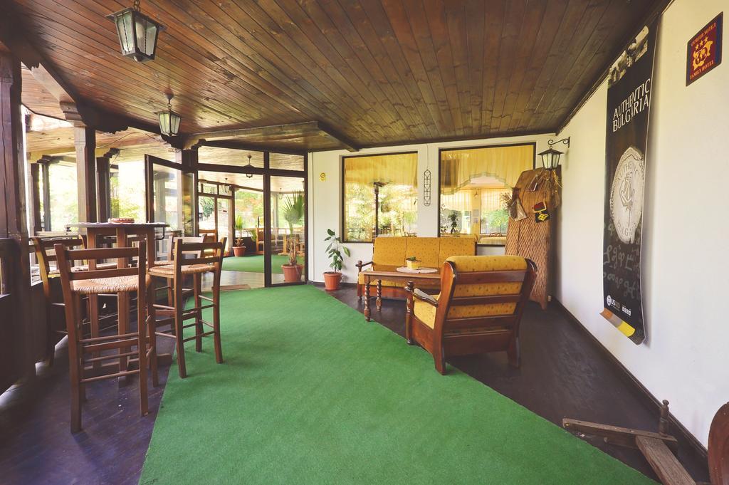 Family Hotel Fenerite Gabrovo Luaran gambar