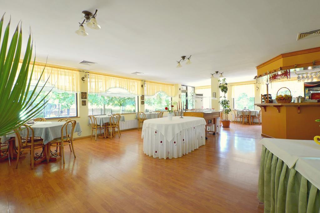Family Hotel Fenerite Gabrovo Luaran gambar