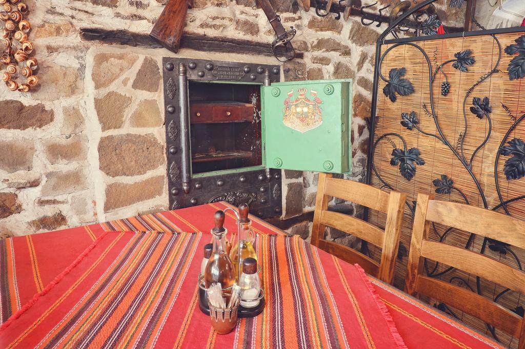 Family Hotel Fenerite Gabrovo Luaran gambar