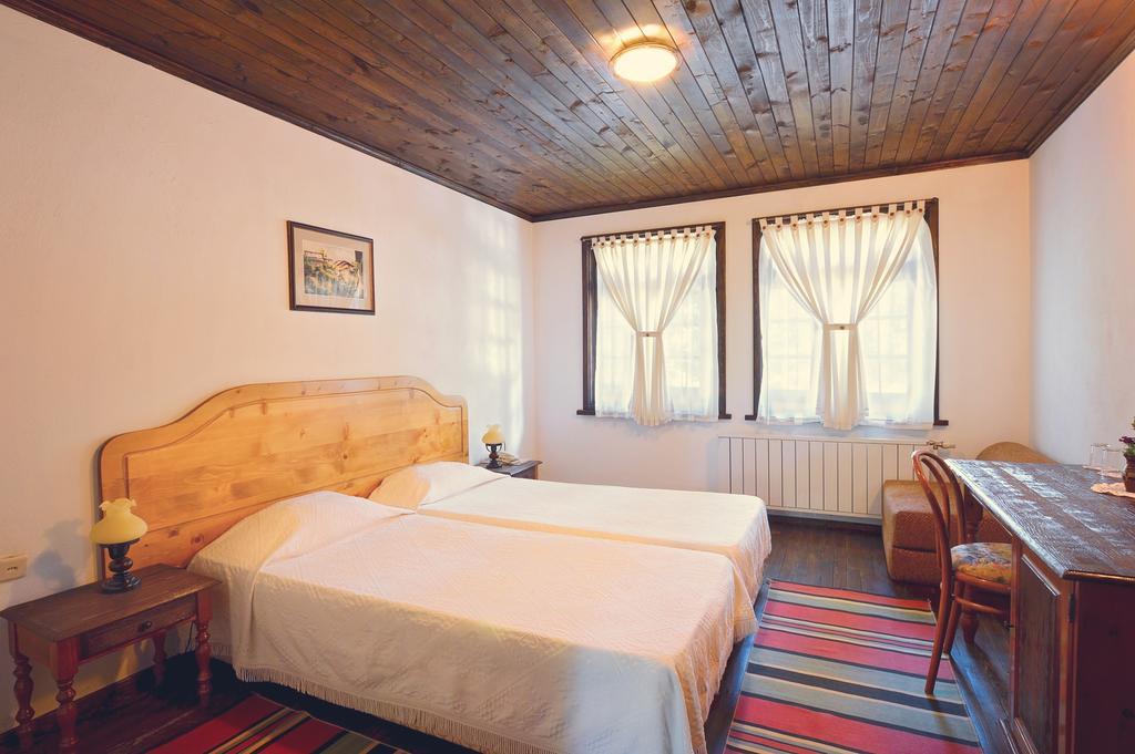 Family Hotel Fenerite Gabrovo Luaran gambar