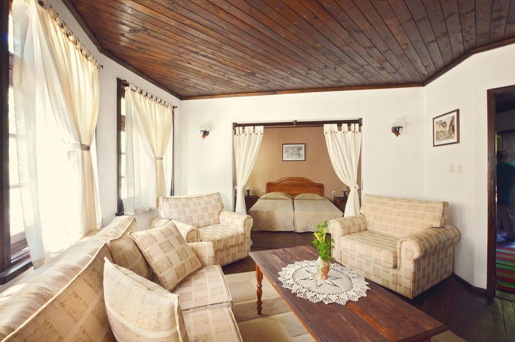 Family Hotel Fenerite Gabrovo Luaran gambar