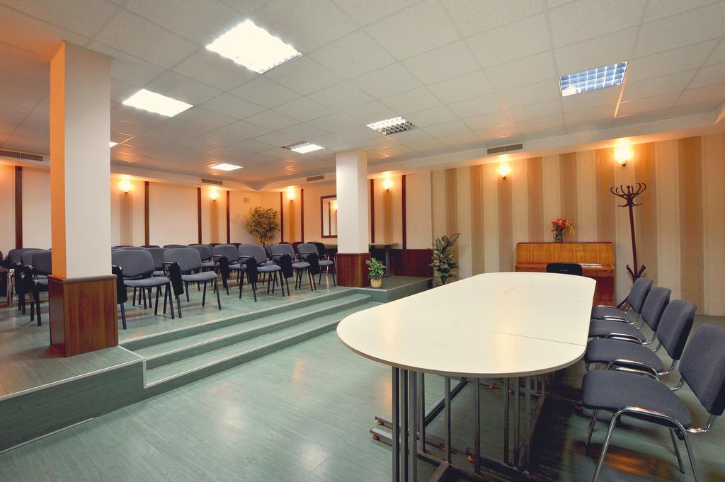 Family Hotel Fenerite Gabrovo Luaran gambar